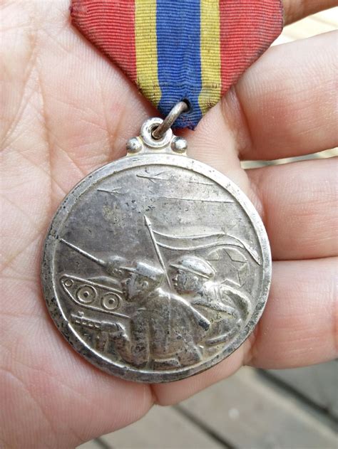 Original Fatherland Liberation War 1950 1953 Korea War Medal Dprk