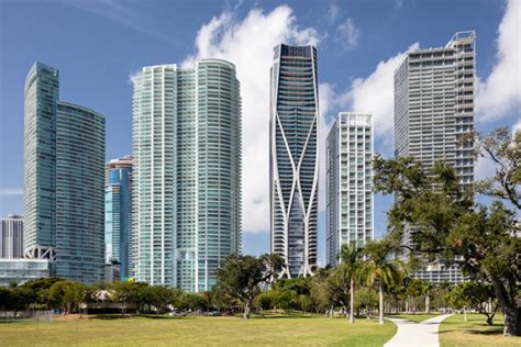 In Miami Embracing The Bold And Brilliant In Architecture Moris Moreno
