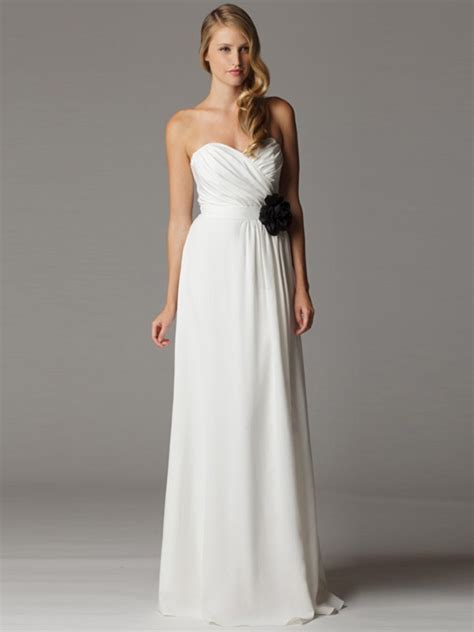A variety of strapless wedding dresses are waiting for you, you can find your beautiful dress at tidedresses.co.uk. Dazzling Simple Strapless Wedding Dresses - Sang Maestro