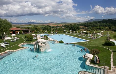 Quirico d'orcia is a perfect combination of healing thermal water, the natural beauty of tuscany and a comprehensive spa menu within the health resort, that includes spa services, beauty services and. All'Adler Thermae in Toscana con i bambini - FamilyGo