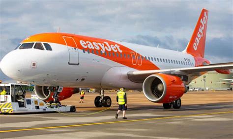 Easyjet Cancels Hundreds Of Half Term Flights From Gatwick As Getaway