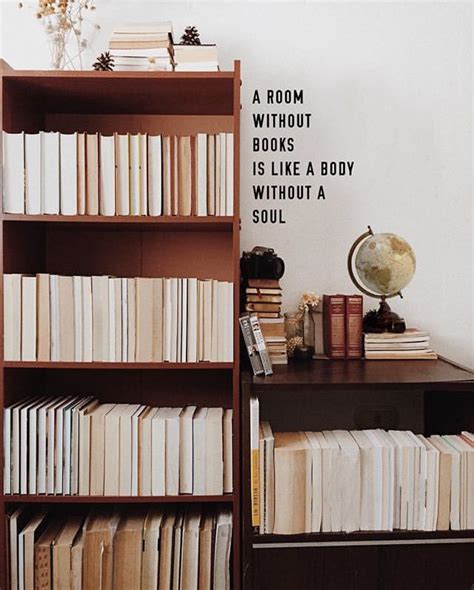 Pin By Moonchild On Between The Lines Classic Bookshelves