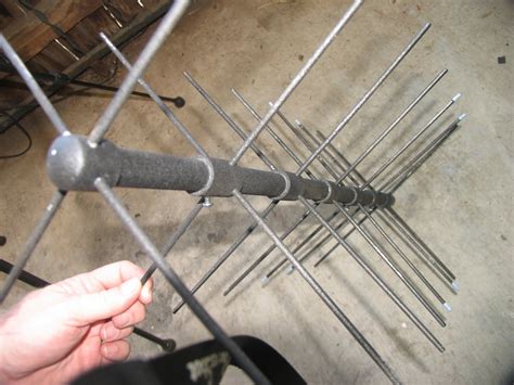 The $4.00 ham radio satellite antenna simple, inexpensive and lots of fun! DIY: Military UHF SATCOM antenna PART FOUR-1 By Steve ...