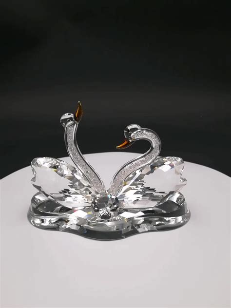 Elegant Animal Swans Crystal Ornaments Souvenir Home Wedding Decoration