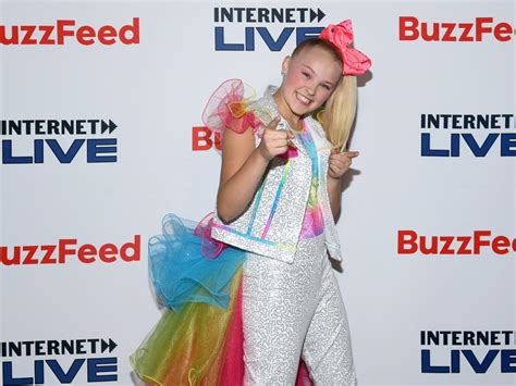 Jojo Siwa Says She Would Technically Call Herself Pansexual But Is Still Figuring Out Her Identity