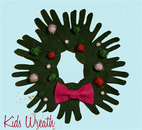 Felt Handprint Wreath That Kids Can Make For The Holidays Handmade