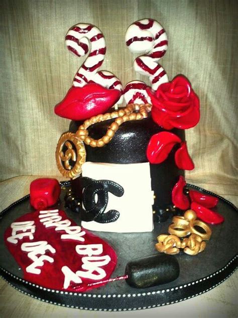Nightmare birthday before christmas cake. Girly cake, glam, designer, rose, jewelry, chanel | Girly cakes, Christmas ornaments, Holiday decor