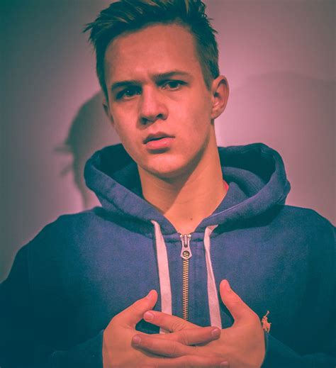 KEVIN COLLINS | 2048