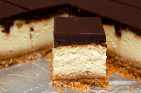 Mexico is a culturally rich country that knows how to handle festivities. DULCE DE LECHE CHEESECAKE BARS - Hugs and Cookies XOXO