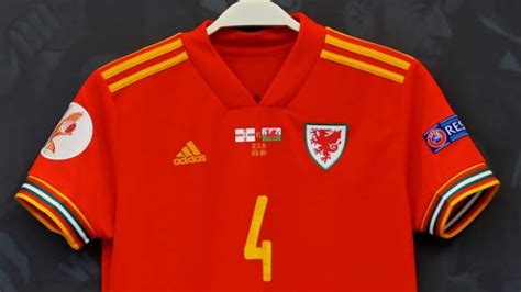👇register for priority ticket access. Euro 2021 qualifier: Wales women to debut new shirt - BBC ...