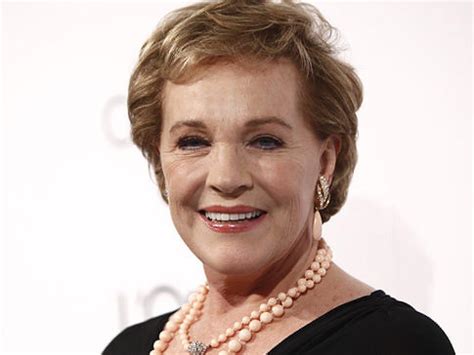 She's such an inspiration for me and for everybody else who knows. Julie Andrews says her voice is not coming back - NY Daily ...