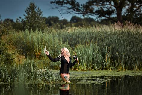 fonds d ecran de pêche canne à pêche blondeur fille filles télécharger photo
