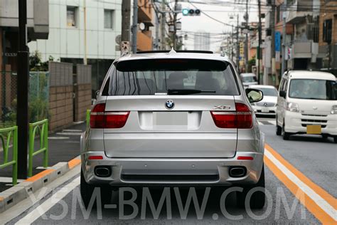 It seems as if every automobile company is looking to make an suv that can beat nearly any sports car in a drag race. 【X5M vs. カイエンターボ vs. SRT8 vs. ML63AMG】 | X5M-BMW.COM