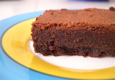 4.4/5 (46 avis) gâteau facile à l'ananas de faby. Recette de gateau au chocolat fondante a souhait