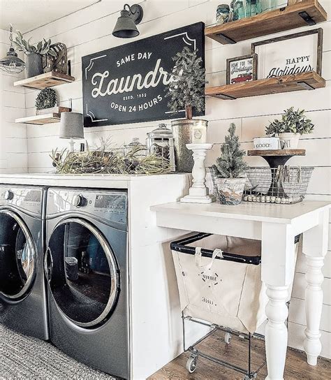 10 Farm Style Laundry Room