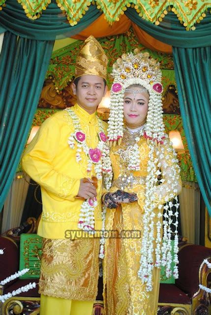 Konsep Baju Pengantin Adat Banjar