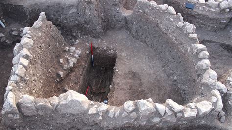 Otkrivena ranohrišćanska grobnica kakva do sada nije pronađena u Srbiji ...