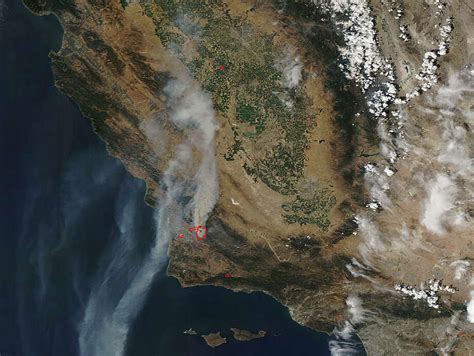 California Wildfires Spewing So Much Smoke Theyre Visible From Space