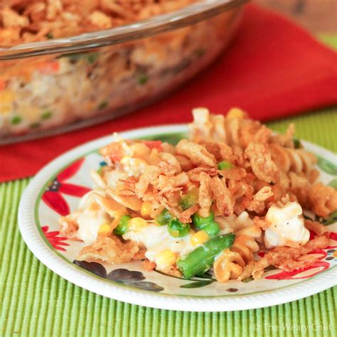 Casseroles are great for a party to feed a crowd. French Onion Chicken Casserole - Dan330