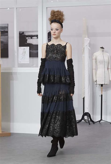 Chanel Fall Winter 201617 Haute Couture Collection Review