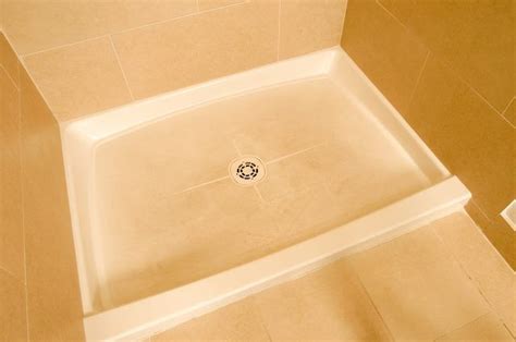 How To Remove Stain From Shower Pan Deep Cleaning Tips House Cleaning Tips Spring Cleaning