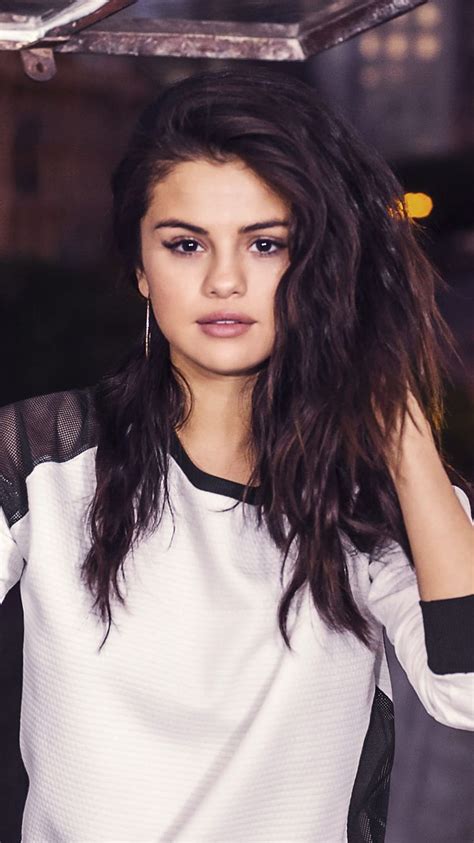Selena Gomez Singer Brunette Hd Phone Wallpaper Pxfuel