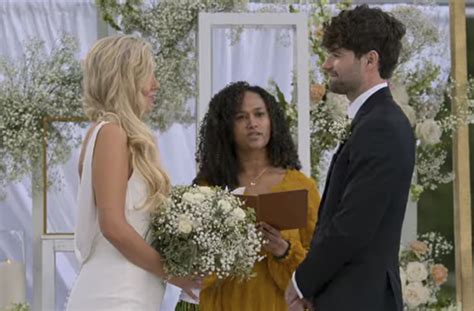 ‘love Is Blind Season 4 Finale Recap Which Couple Broke Up