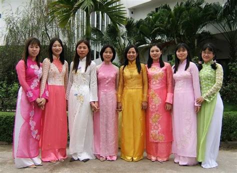 Vietnamese Traditional Costume Dresses Images 2022
