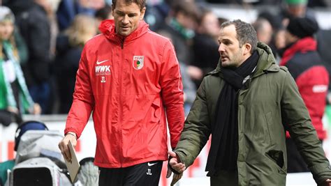 Nachdem er dennis aogo als quotenschwarzen betitelt hatte, hat sich jens lehmann bei dem wird gerade wiedergegeben: Jens Lehmann will als Cheftrainer in die Fußball ...