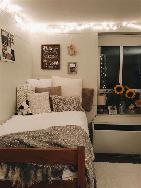 College Apartment Bedroom Decor Ideas Design Corral