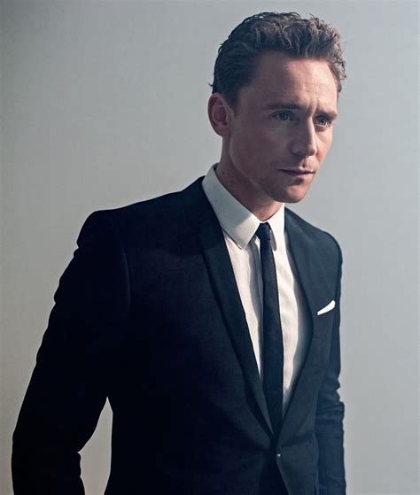 See more ideas about toms, tom hiddleston, thomas william hiddleston. tom hiddleston photoshoot - Google-haku | Loki | Chris hemsworth, Tom hiddleston y Loki meme