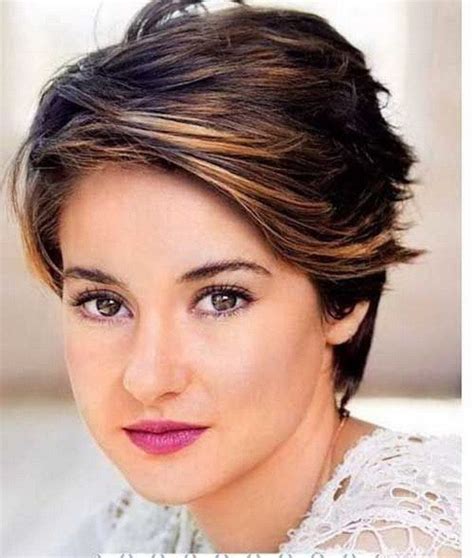 Short Layered Haircuts For Round Faces Short Hair