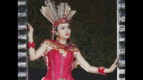 The Beauty Of The Dayak Kalimantan Women S Woman YouTube