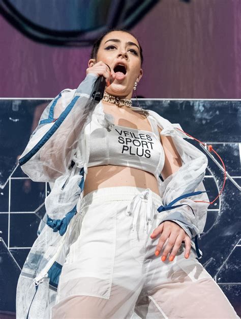 Charli Xcx Performs At A Concert In Orlando 10212017 Hawtcelebs