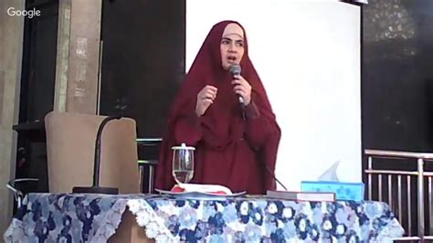Ustadzah Astri Ivo Wanita Mau Dibawa Kemana Cantikmu Al Aqsha