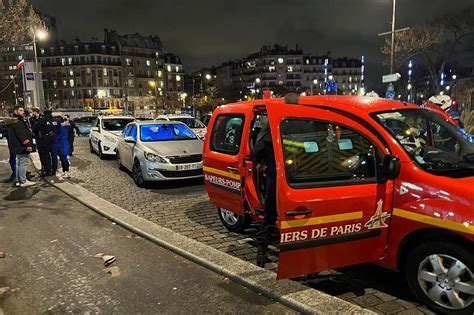 Paris Un Policier En Civil Poignard Par Plusieurs Individus De Type Africain Apr S Avoir