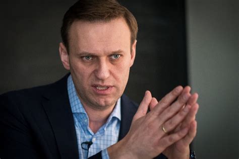 It is also being demanded that navalny be isolated and barred from using the internet and other means of. L'opposant russe Alexeï Navalny aurait été empoisonné | CNEWS