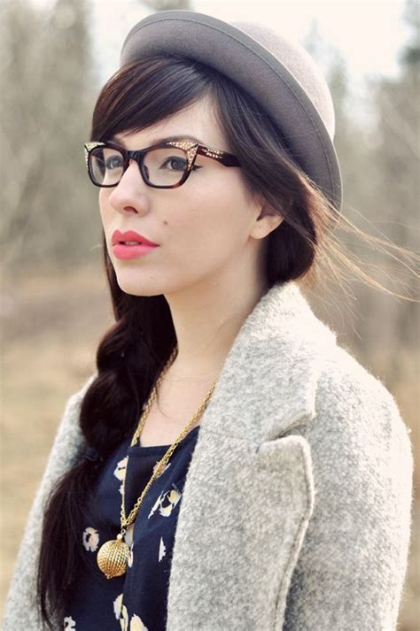 Love The Glasses And Bold Lipcolor Combo Keiko Lynn Kinds Of Clothes Long Hair Cuts Mode
