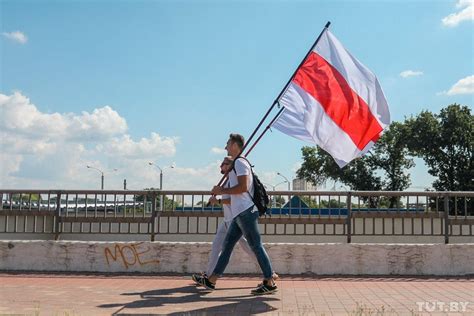 Why Are Protesters In Belarus Using The White Red White Flag