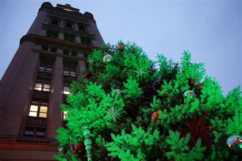 104th Annual Christmas Tree Lighting Begins Milwaukees Holiday Season