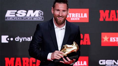 messi receives his 6th european golden boot ceremony youtube