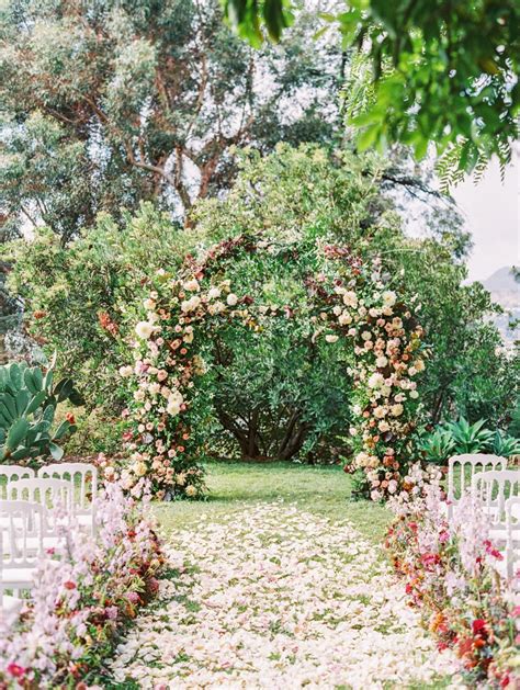 10 Stunning Garden Style Wedding Ideas Wedboard Wedtips