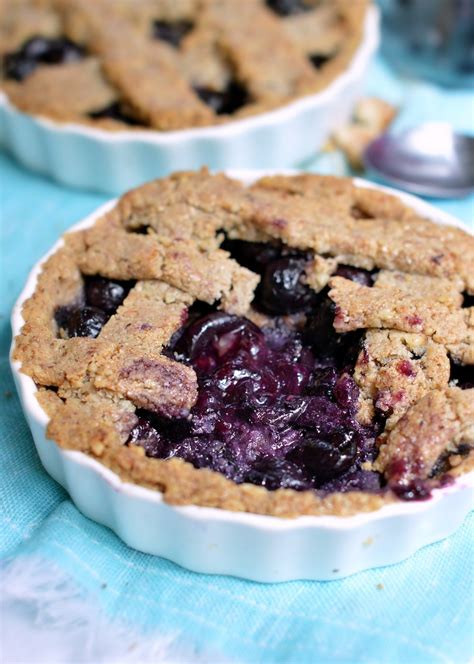 Skim milk 1 (9 oz.) lite cool whip 1 box no cholesterol graham crackers 1 can lite cherry or blueberry pie filling. Blueberry Tart |Low Carb Dessert, Sugar free - SWEETASHONEY