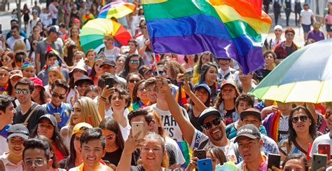 Türkiye lgbti̇ birliği olarak her türlü inanca ve ideolojik görüşe saygı duyuyoruz. Comunidad LGBTI es susceptible a enfrentar aislamiento o ...