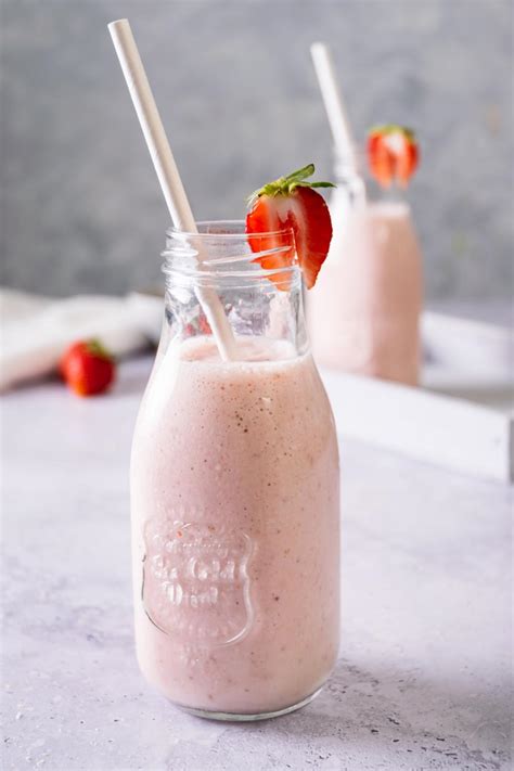 Strawberry Banana Mcdonalds Smoothie Made In 1 Minute