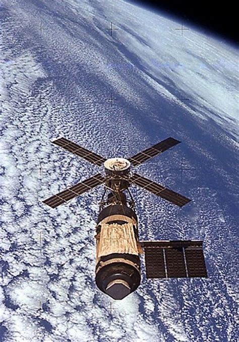 Nasa Celebrates The 40th Anniversary Of Skylab Pictures Cnet