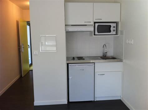 We did not find results for: Kitchenette studio - Table de lit a roulettes