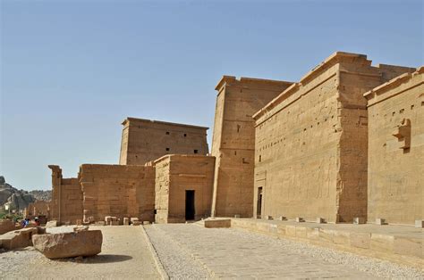 7 Most Impressive Ancient Egyptian Temples Images And Photos Finder