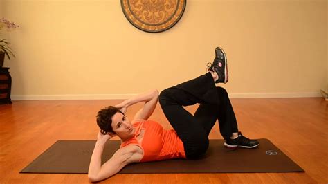 Elbow To Knee Oblique Crunch Exercise Yoga YouTube