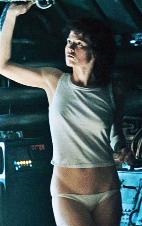 Sigourney Weaver Describes Planned Ripley And Alien Sex Scene Films